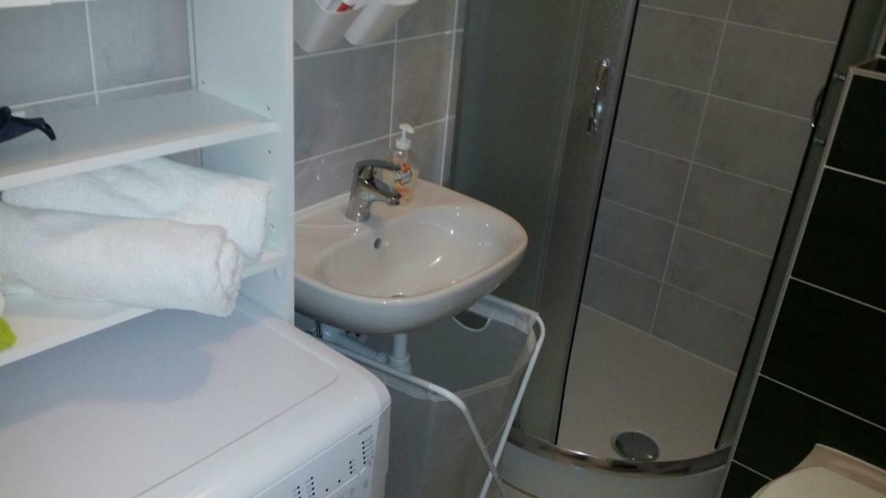 Apartment K&A- Near Dom Sportova