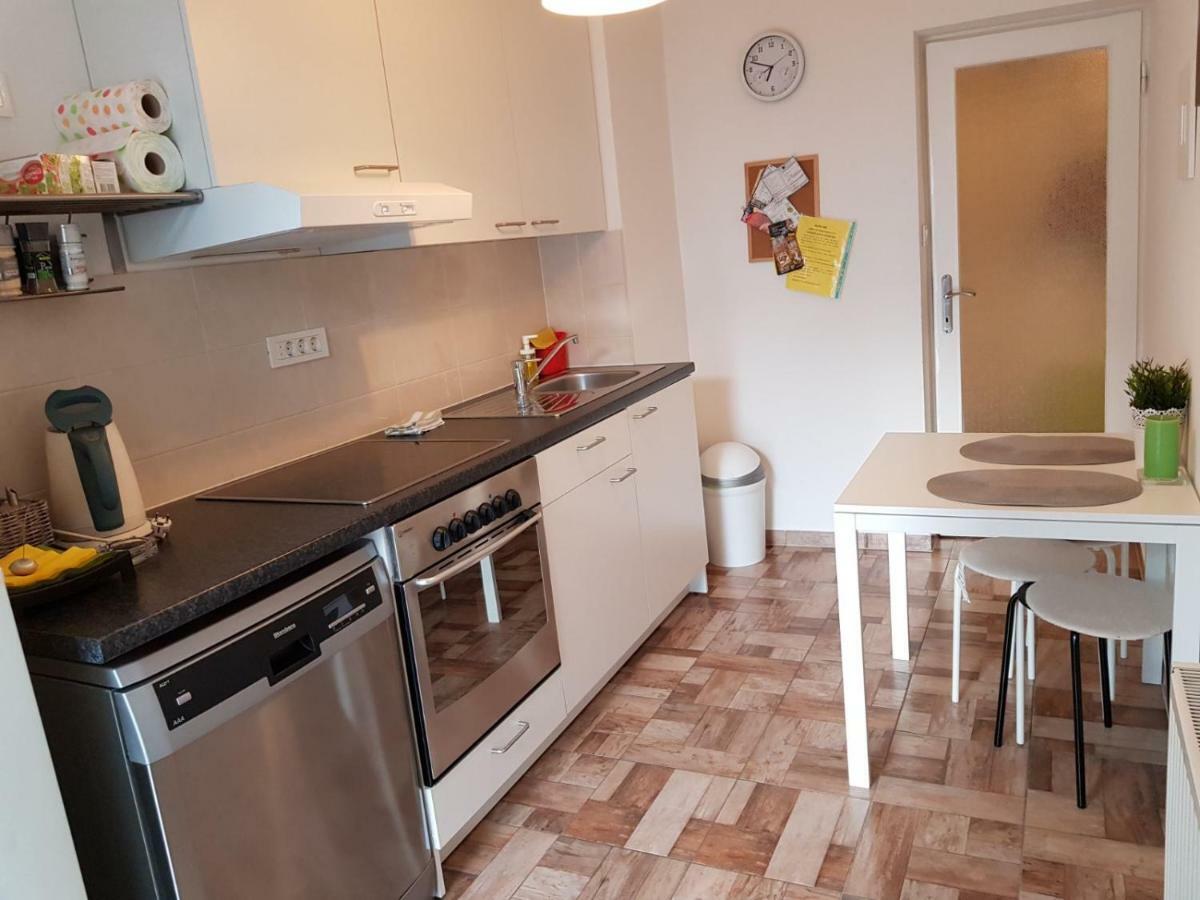 Apartment K&A- Near Dom Sportova Apartment
